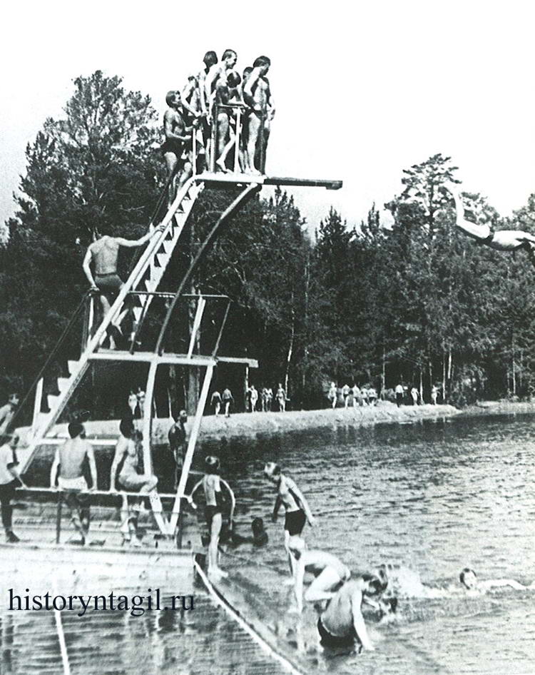 Открытый бассейн на базе отдыха "Мокрая Ольховка". 1962 год