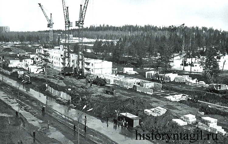 Начало строительства микрорайона №3 Пихтовые горы. 1980-е гг.