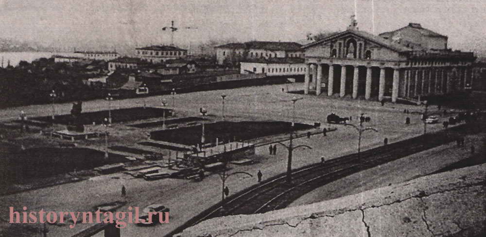 Театральная площадь. 1950-е годы